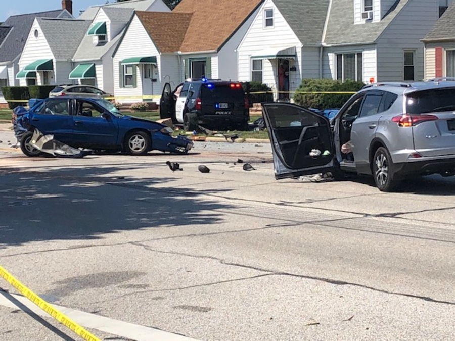 Parma officerinvolved crash closes Snow Road News 5 Cleveland