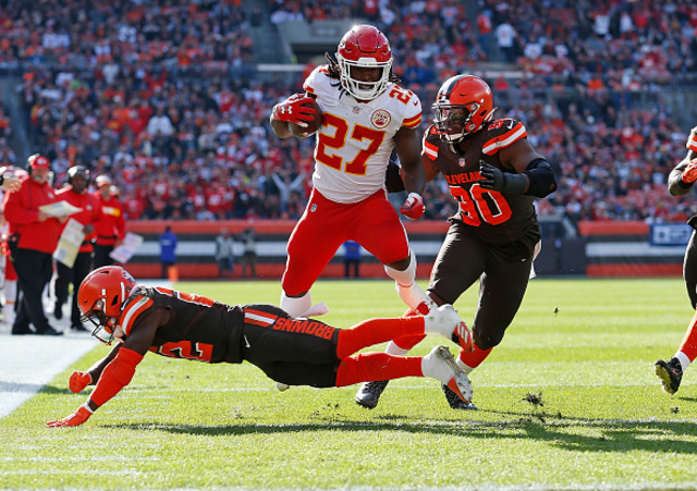 Photo Gallery: Kansas City Chiefs defeat the Cleveland Browns, 37-21