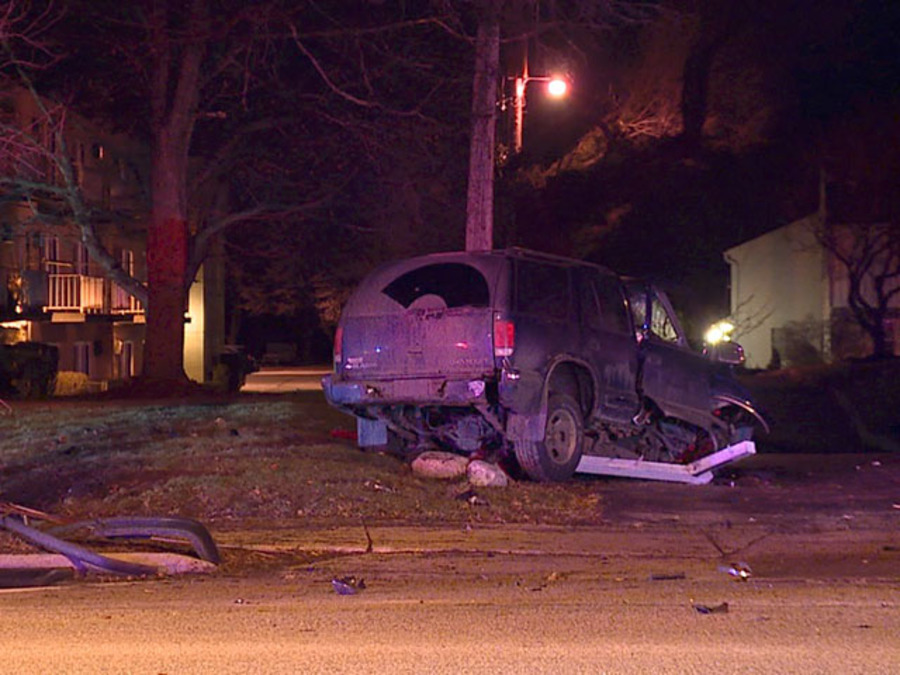 Pursuit of stolen vehicle leads to crash in Fairview Park News 5